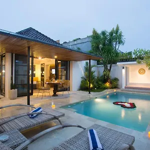 the-kons-villa-bali-seminyak.hotelsseminyak.net/
